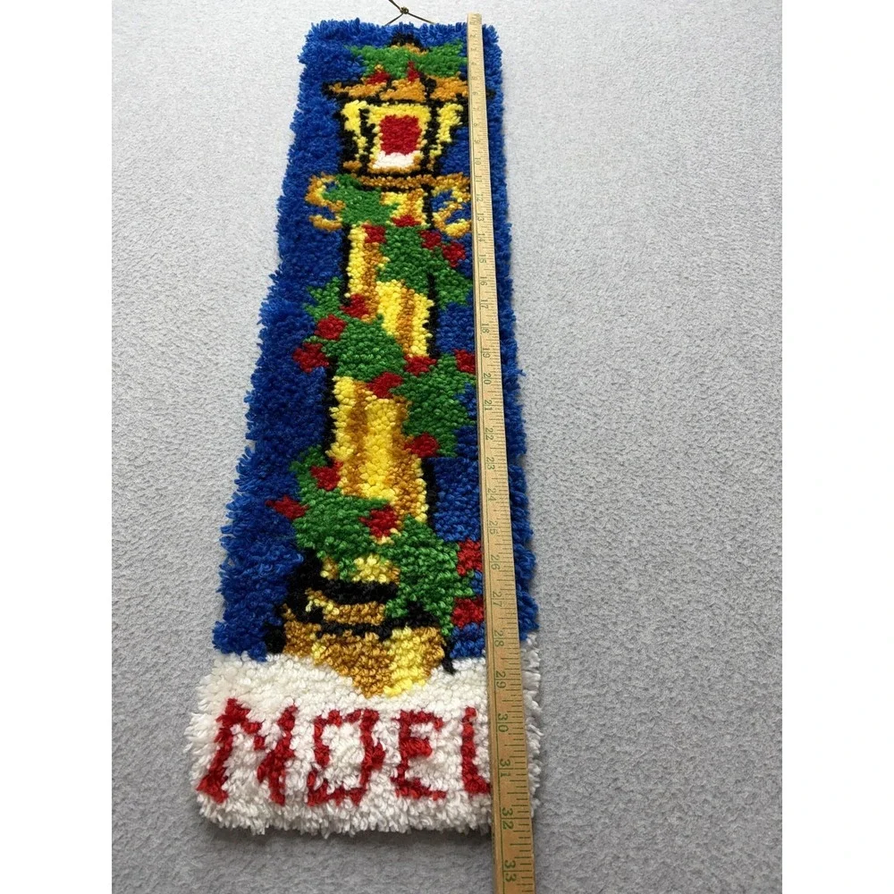 Vintage Handmade Latch Hook Noel Christmas Banner Wall Hanging Lamp Post Decor